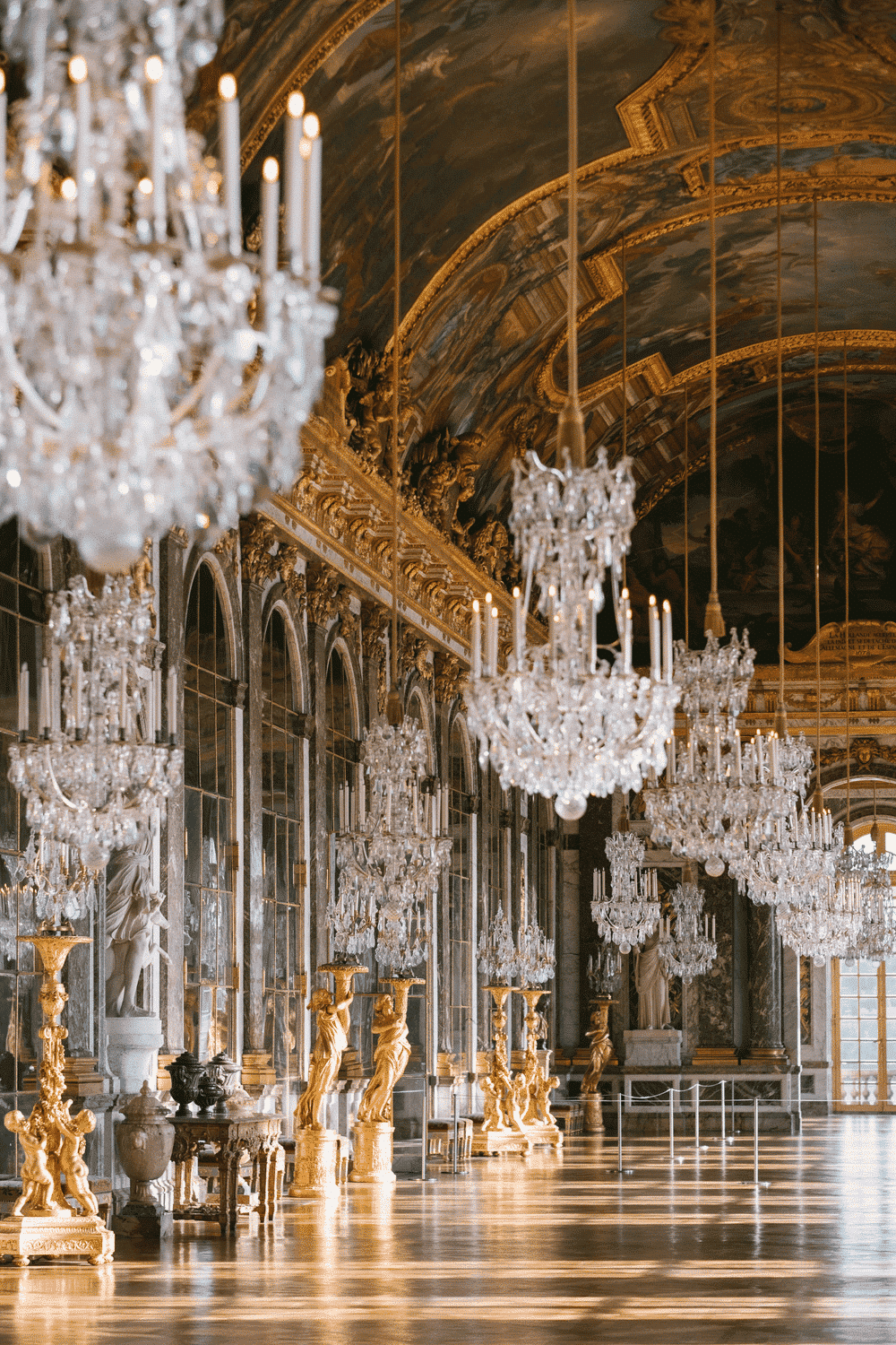Petit Chateau de Versailles Galerie des Glaces 2 1