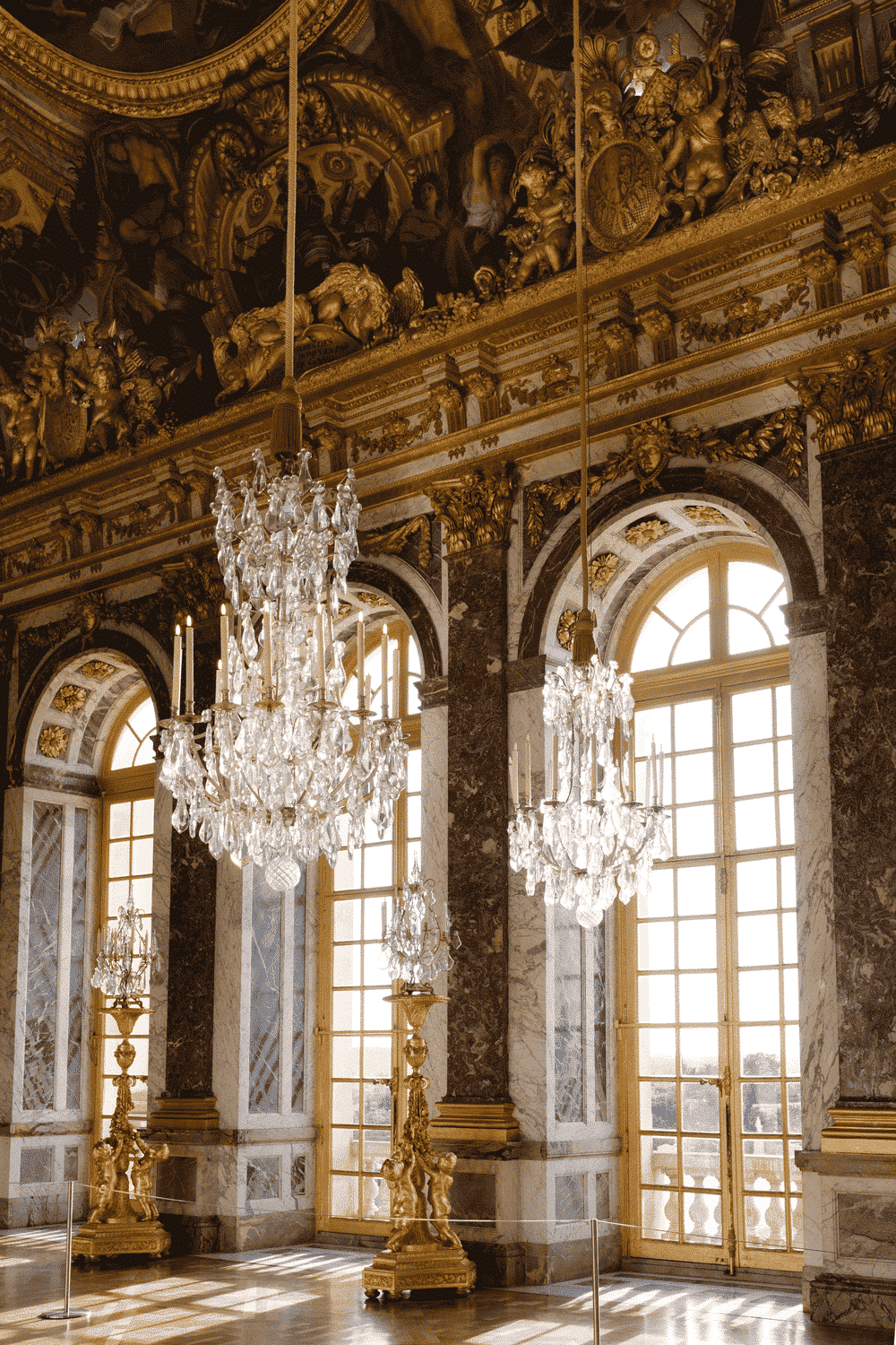Petit Chateau de Versailles Galerie des Glaces 9